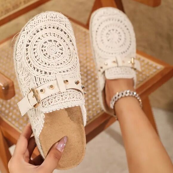 Elegant Designed Clogs In Cream - Picture 6 of 6